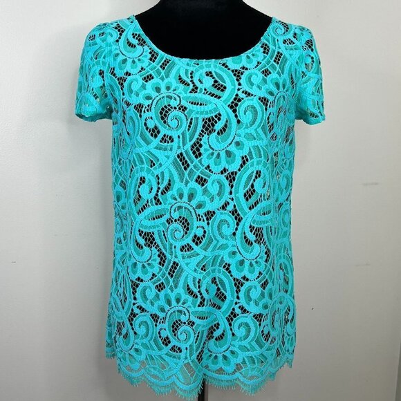 Lily Pulitzer Lace Short Sleeve Blouse with Exposed Back Zipper, Sz Small - Picture 1 of 9